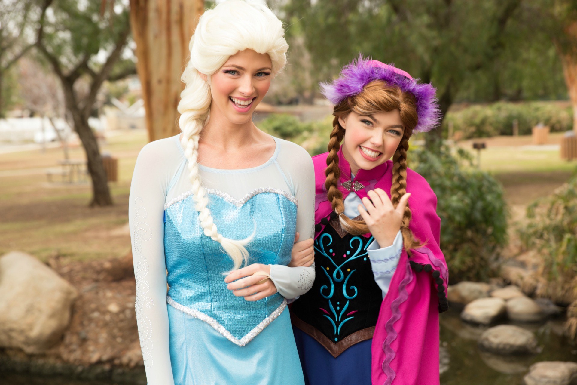 Hire Elsa for birthday parties - Frozen Snow Queen character performer