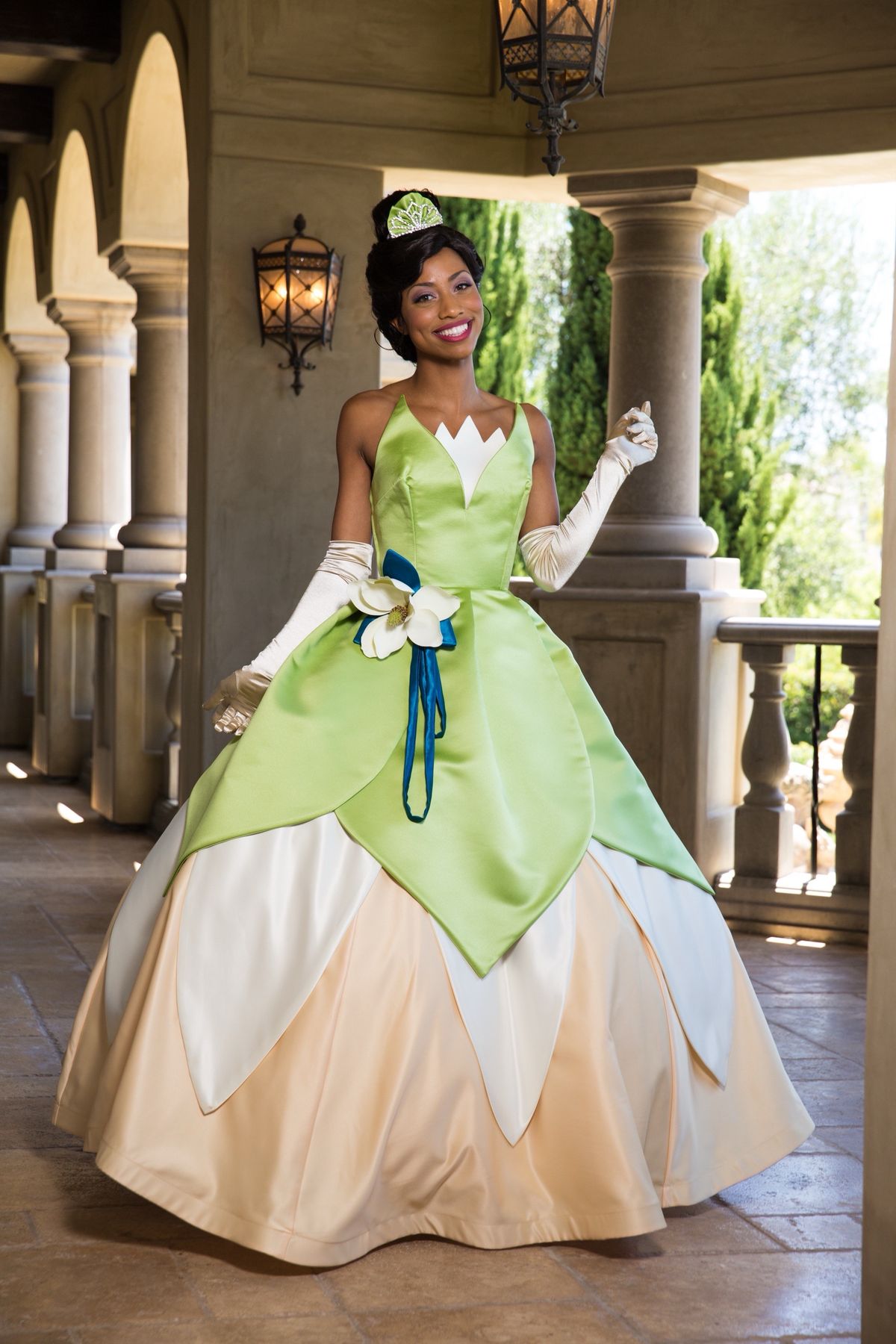 Hire Tiana for birthday parties - Princess and the Frog character performer