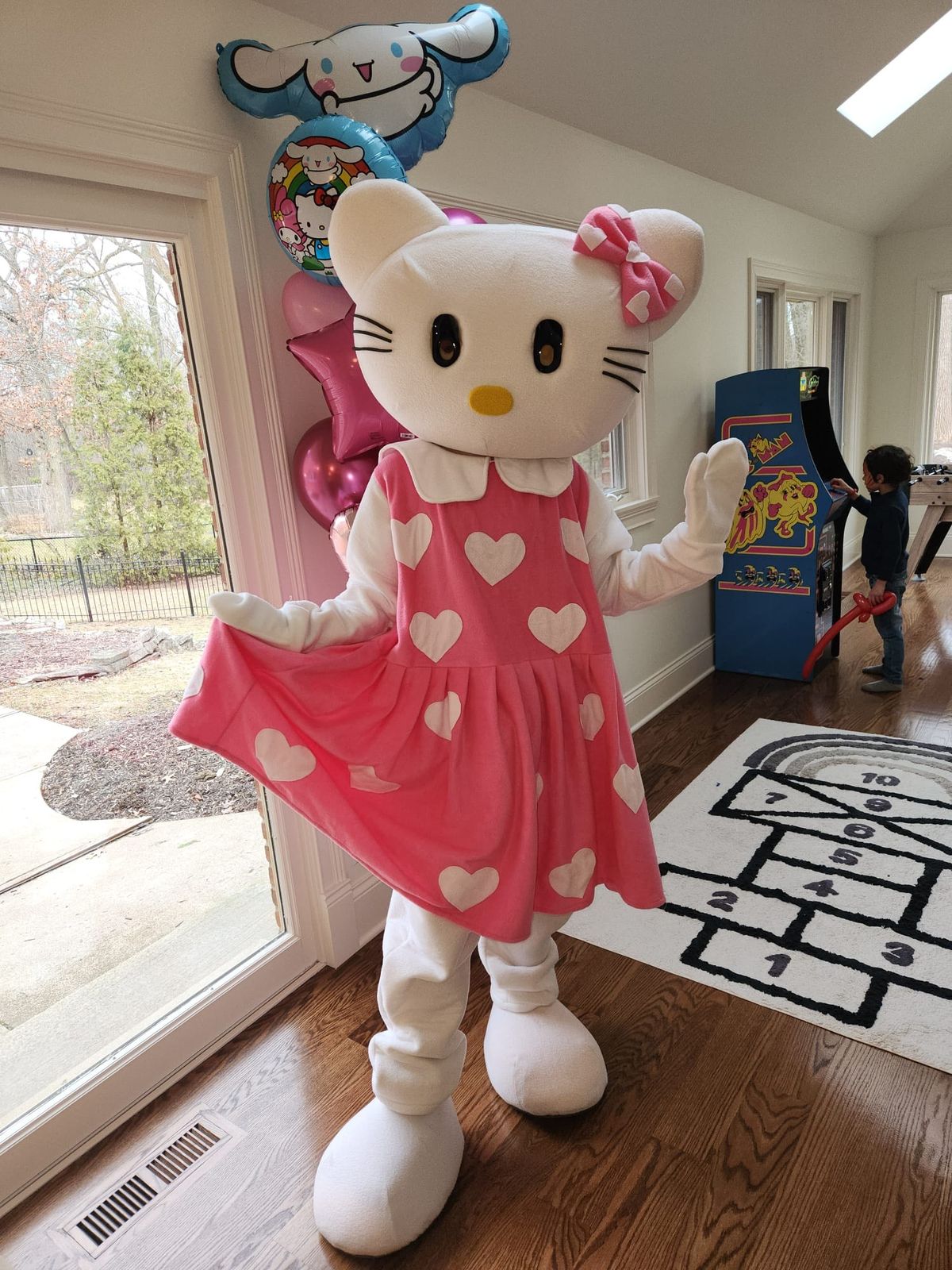 Hello Kitty party entertainment