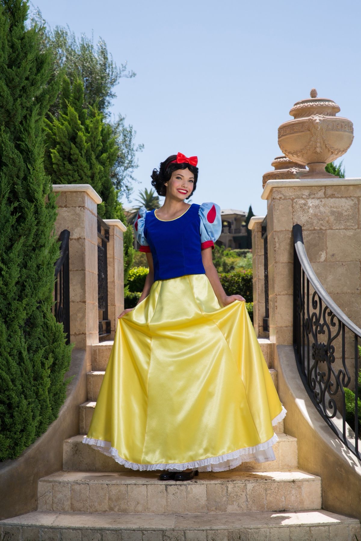 Snow White party entertainment